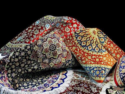 فرش ماشینی 700 شانه چیست؟