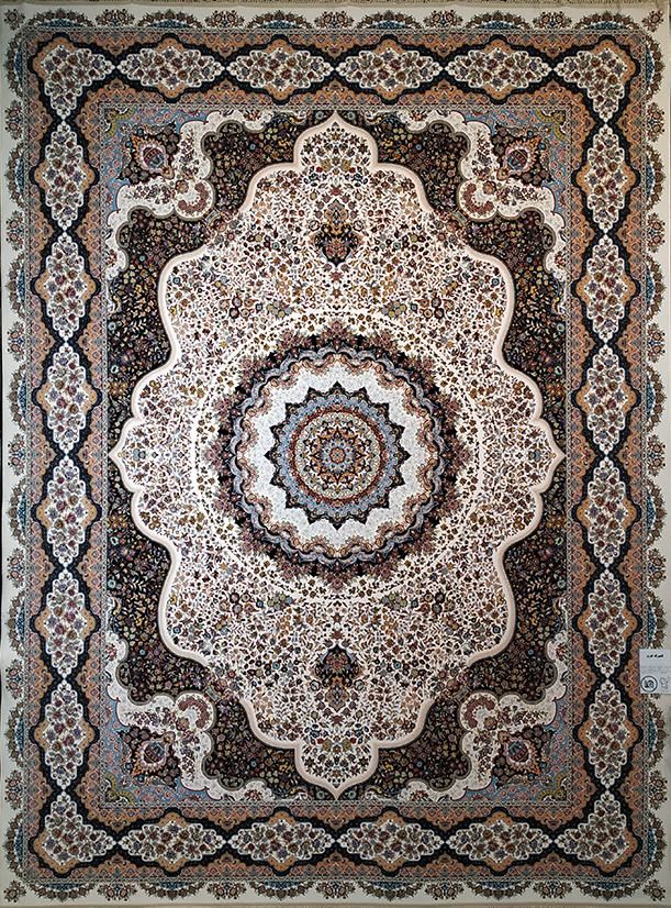 E8JJfUid8v.jpg